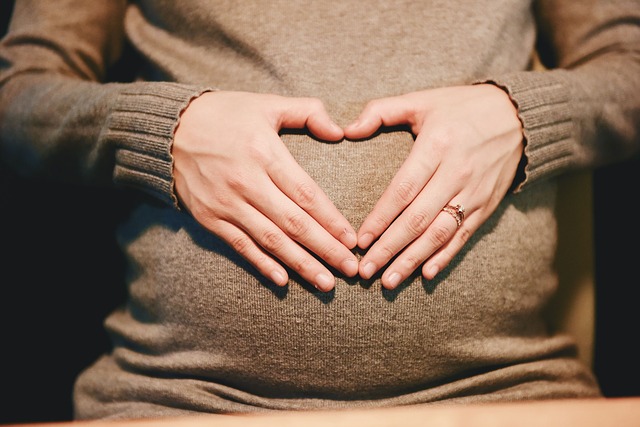 妊娠28週までなら加入できる医療保険「アクサ生命スマート・ケア レディース」
